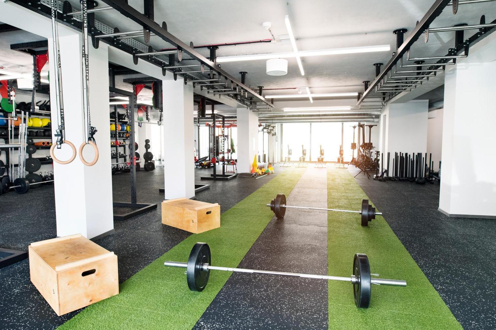 Rm Hotel Wellness & Congress Prievidza Exteriör bild