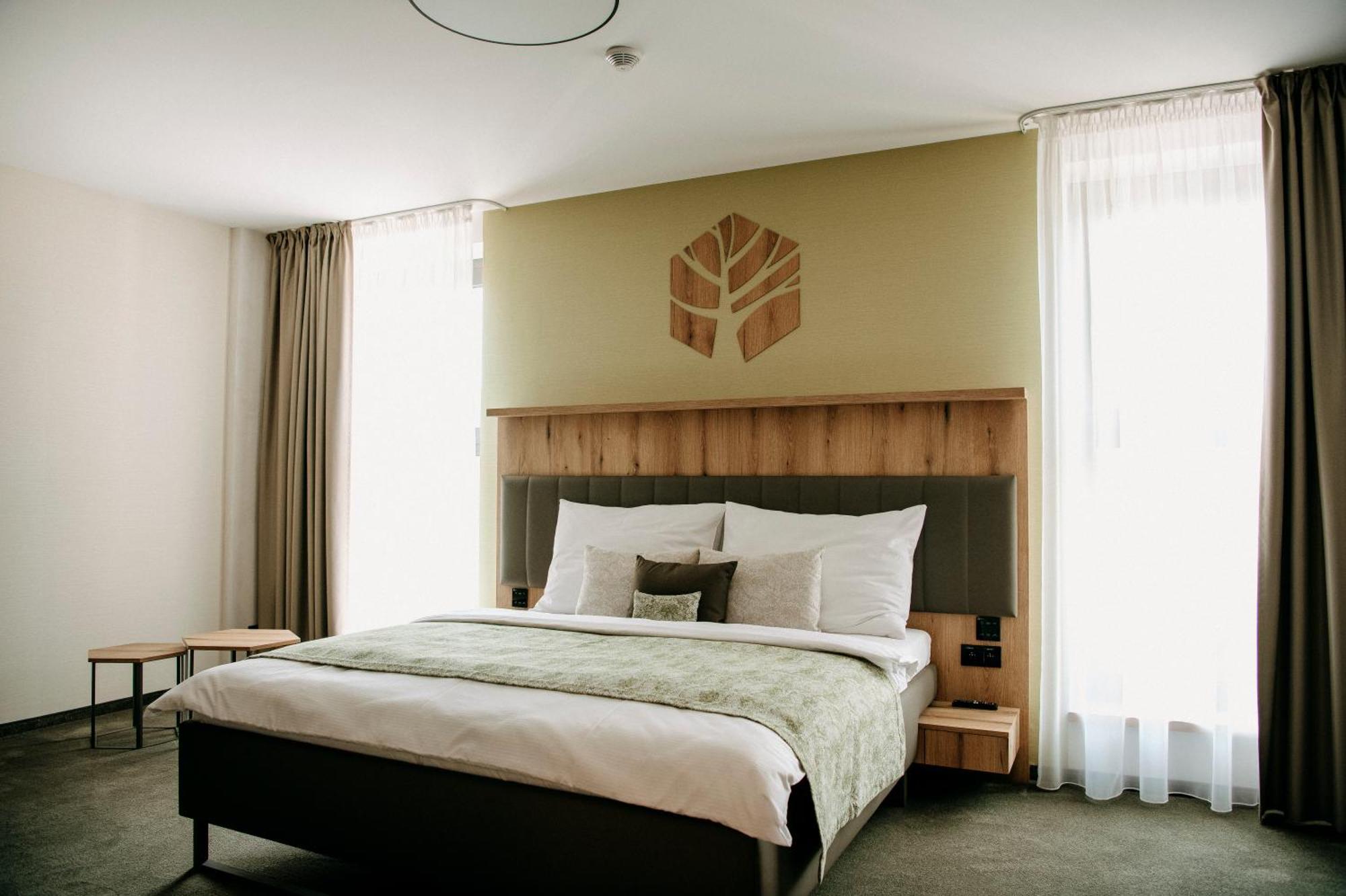 Rm Hotel Wellness & Congress Prievidza Exteriör bild